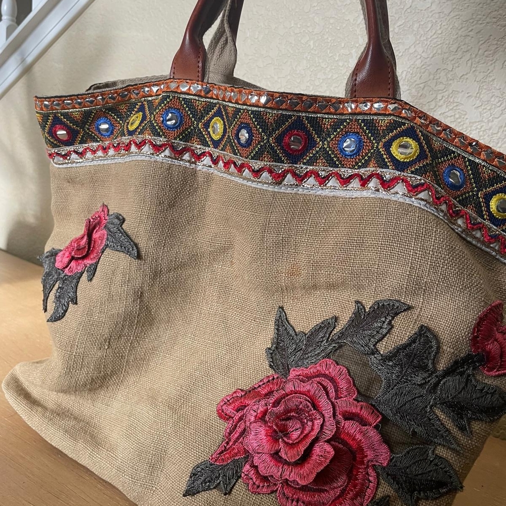 Tan and Red Embroidered Shoulder Bag with Artistic Flair